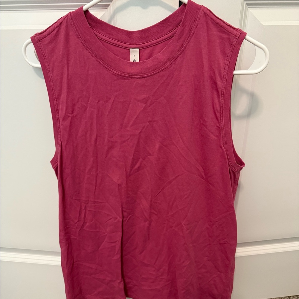 Women’s Lululemon Fuchsia Tank